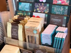 零售区-星巴克(北京太平桥大街店)