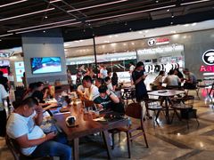 大堂-星巴克(港汇1号办公楼店)