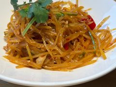 -关东小磨东北菜(上海长风大悦城店)