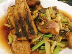 -湘里湘亲饭店(闸坡店)