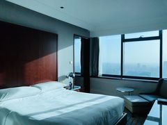 -上海龙之梦万丽酒店