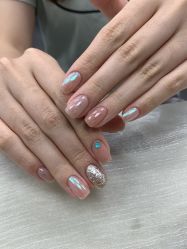 -芊屿芊浔美甲