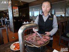 烤肉的苦瓜脸大姐-向阳庄烧烤店(望京西园店)