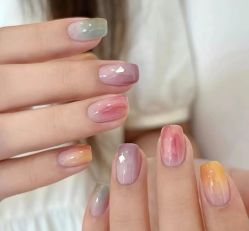 -悦指间美甲美睫