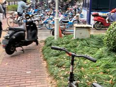 -地铁江陵路站停车场