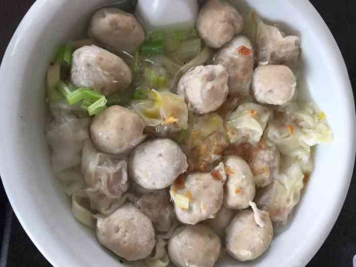 聿明肉圆店-"「肉圆扁食面」肉圆手工做,扁食90手工做.