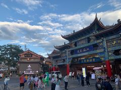 -隔壁老王·家常云南菜(花巷店)