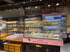 面包甜点陈列柜-威思特.动物奶油.生日蛋糕(廊桥店)