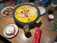 -山城外·非遗酸菜鱼(蜀都万达店)