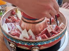 -毛辣果·贵州红酸汤牛肉火锅(西单店)