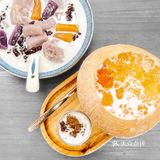窗外芭蕉窗里灯，此时无限情