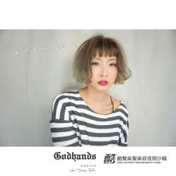 -God Hands发型设计复古会所