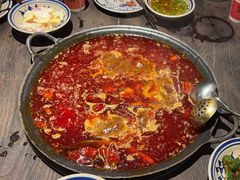 -旧街市鲜货老火锅(大光路店)