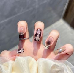 -兔猫ToMoreNails美甲美睫