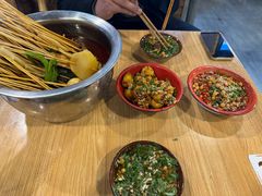 -拐枣巷小串串(财大店)