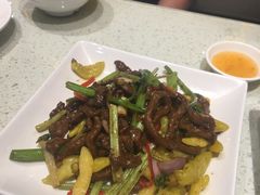 -香港新发烧腊茶餐厅(万象店)