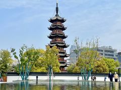 -龙华寺
