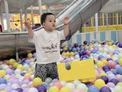 -雅乐达儿童乐园(海韵广场店)