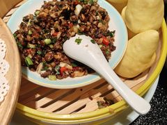 -有红鸡毛店·川菜(建设路店)