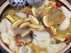 -菌之家·专业纯野生菌火锅·特色炒菌