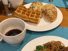 -亚龙湾希尔顿自助餐厅·海鲜·烧烤·沙滩BBQ·现场乐队