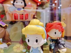 -泡泡玛特POPMART(侨福芳草地店)