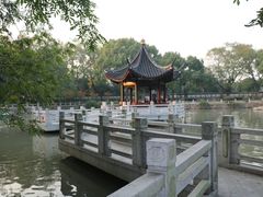 -汇龙潭