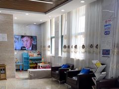 -茂菊口腔连锁(浦东南路店)