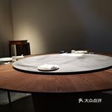 被切割成刚好一口吃进的肉粒