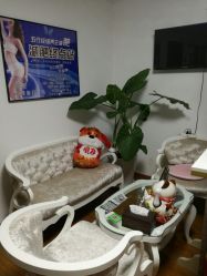 -杉惠素颜美妆皮肤管理中心