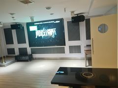 -唯爱KTV聚会餐厅(仙林东城汇店)