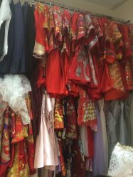 -觅白婚纱礼服馆