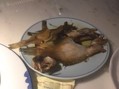 咸鱼饼子-日丰园海肠水饺·老字号大连海鲜(和平广场店)