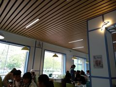 靠窗位-雅逸居海鲜小厨