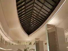 -上海滴水湖皇冠假日酒店