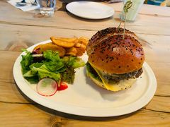 招牌牛肉汉堡-UPPER KITCHEN(延安路店)