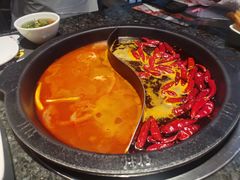 鸳鸯锅-井格重庆火锅(临平银泰城店)