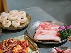 -围炉肉舍丹东海鲜烤肉·烤活鳗(步行街店)