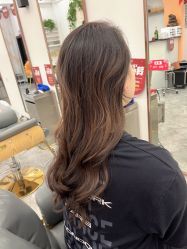 -V8潮牌·接发烫染连锁