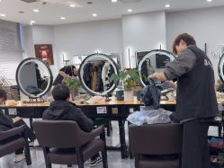 -藤野造型烫染·漂发
