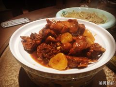 溜达鸡炖榛蘑-八大碗·地道东北菜(佳兆业店)