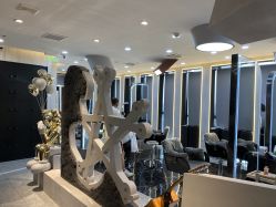 -TOP HAIR SALON