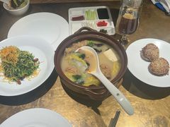 京城酥肉锅-四季民福烤鸭店(西单华威约饭街店)