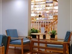 -猫的天空之城概念书店(苏州诚品店)
