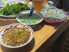 -洱火云南酸菜牛肉火锅(石景山当代商城店)