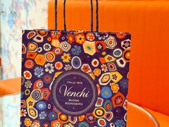 -VENCHI 闻绮(上海佛罗伦萨小镇店)