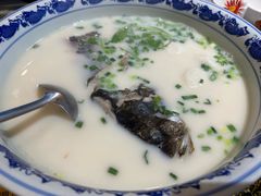 -南京金牛湖巨碗鱼头