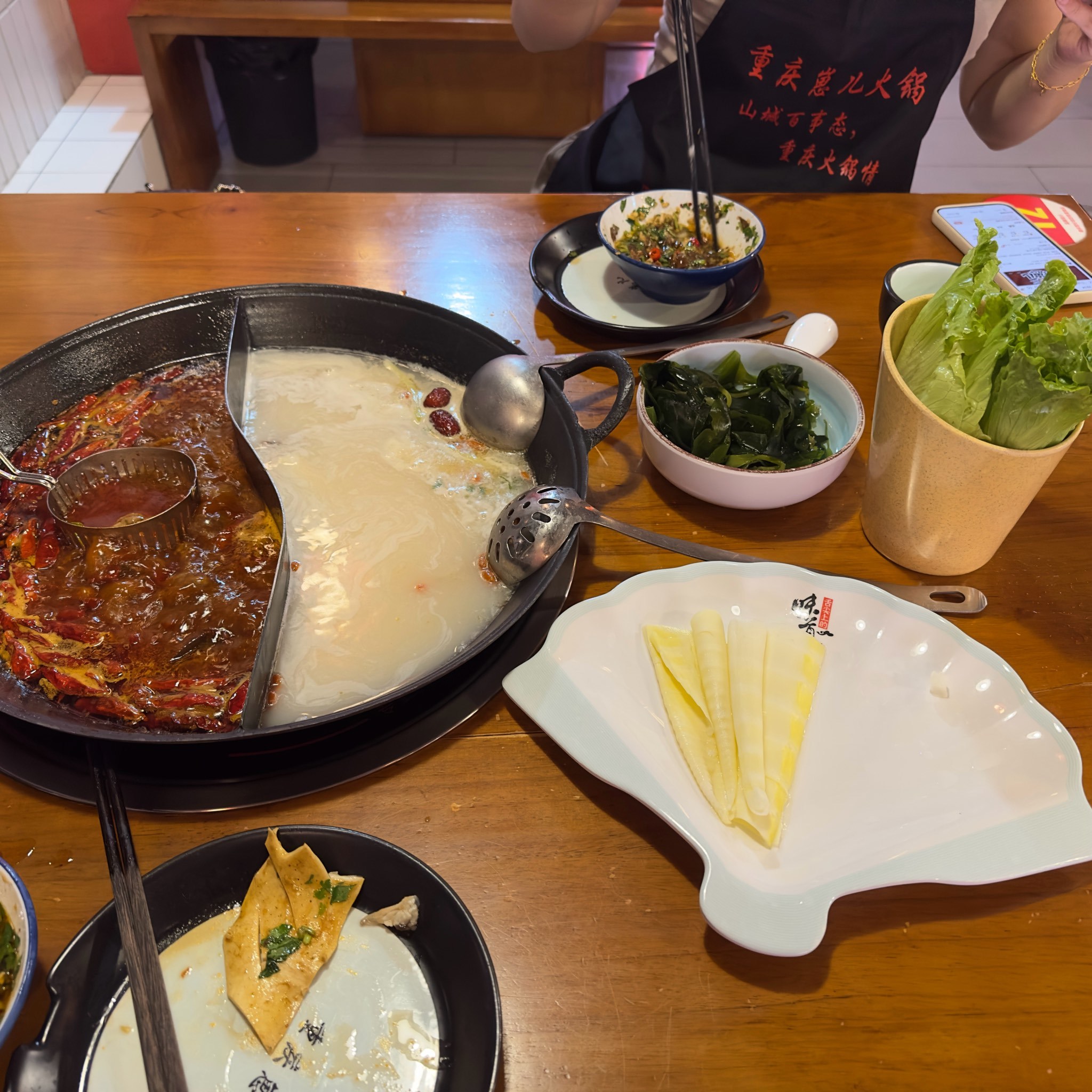 重庆崽儿火锅店,老板真的用心在开店