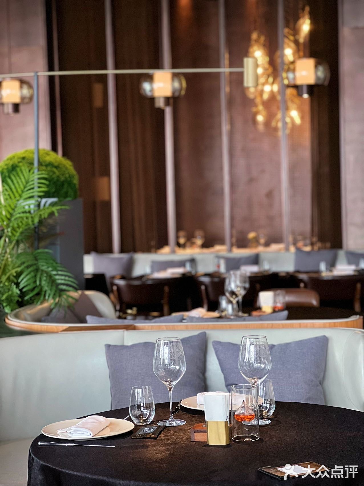 重庆国金中心约会餐厅｜PERSEA 璞舍法餐
