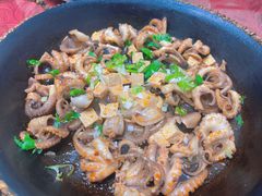 茄子烧八带-威海海鲜王(窑头路店)